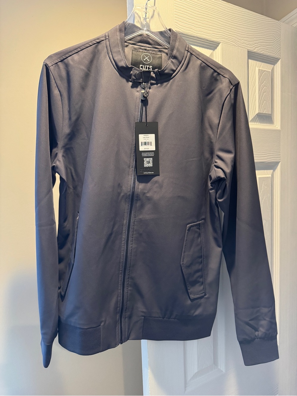 Cuts Clothing Men's Legacy Bomber Jacket Size Small - Cast Iron NWT